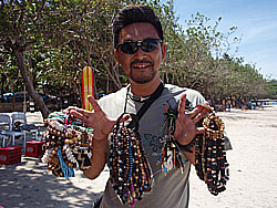 怪しい売人ぽい? 私です!