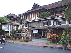 チャンディダサ ビーチバンガローU