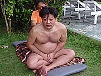 マッサージ 芦谷 パンツはいてない?