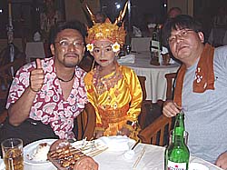 ���S���_���X�̏��̎q�ƋL�O�ʐ^1