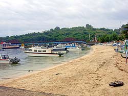 パタンバイの砂浜2