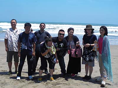 �C���o�b�N�ɋL�O�ʐ^�`