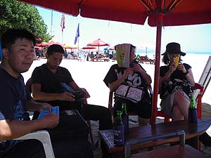 �r�[��������ň�x�݁`