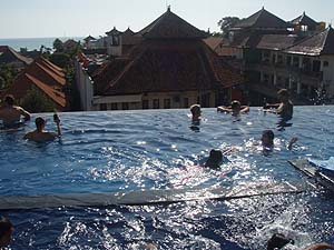 ����̃v�[��