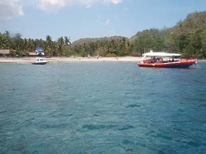 �N���X�^���x�C