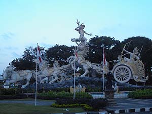 �傫�ȓ���