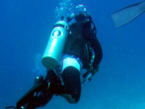 �j���a����