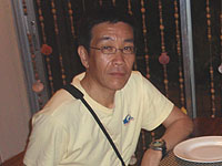 �{�{����