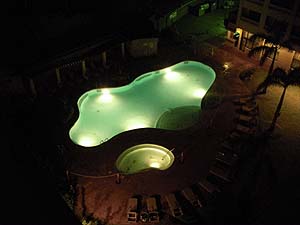 �e���X���猩���v�[��