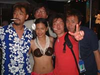 ディナーショーで記念写真