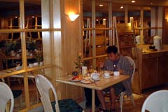 ���H���i