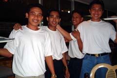 �o�R���h�o�[�x�L���E�̃X�^�b�t