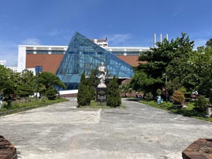 �_�i��������