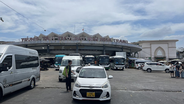 �_���s��