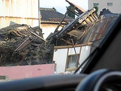 �}�����X�|�[�c�𗬃Z���^�[