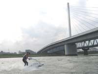 �V���O���͗��ΐh����