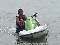 ��l �j���[�W�F�b�g�ɐ^���H�I