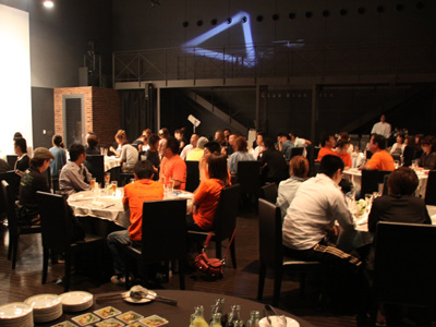 �J���O�̉��̗l�q