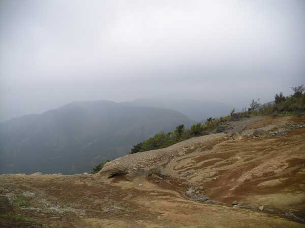 明神ヶ岳山頂からの眺め。