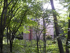 �����̏�ɂ́A�S��