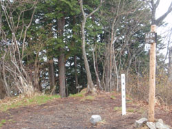 ������R �R��