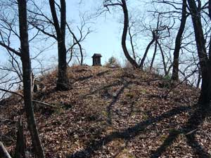 石祠のあるピーク