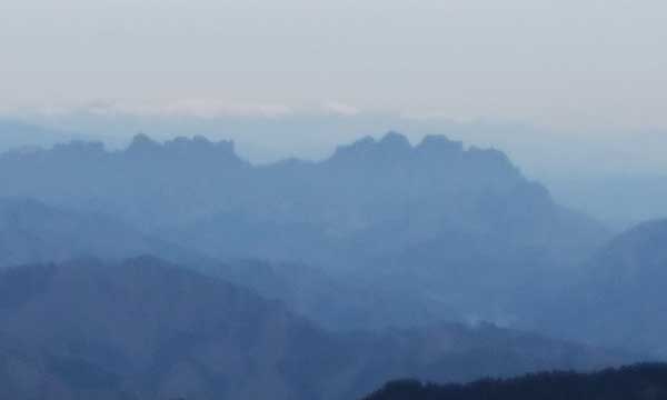 ���̃s�[�N�_����̒���