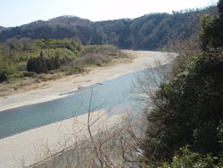 �x���`���猩�����i