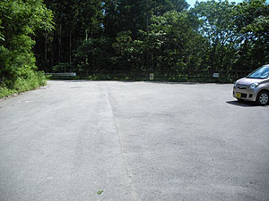 �o�R���̒��ԏ�