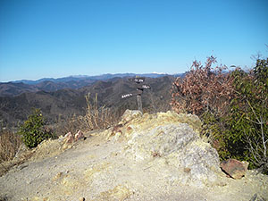 �ꏰ�R �R��(320m)