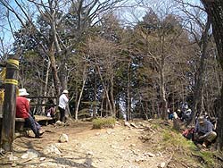 ���R �R��(1103.5m)