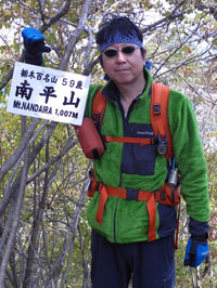 �s����������