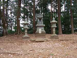 �f�ˎR�i186m�j