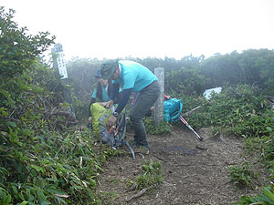  ��q�R �R��(1998m)