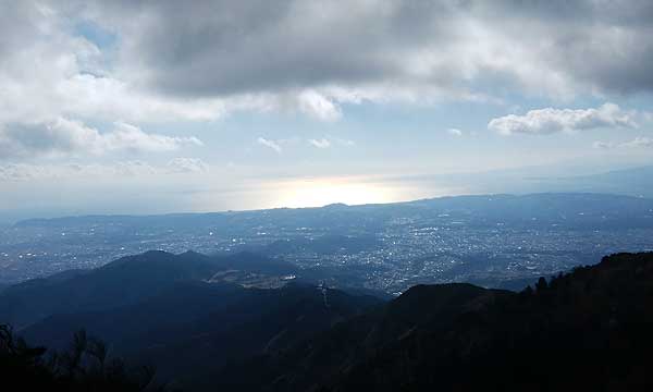 �s���K����t�߂���̒���