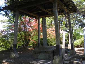 ���R�R��(593m)