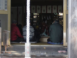 �����_��