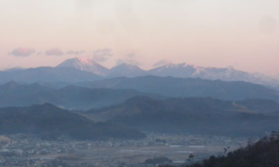 男体山