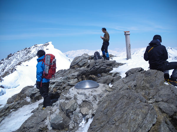 �J��x �R��(�g�}�m��)