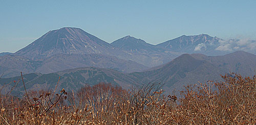 �j�̎R�ƁE�E�E�H