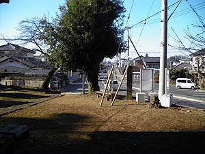 ��t���ɓ����`